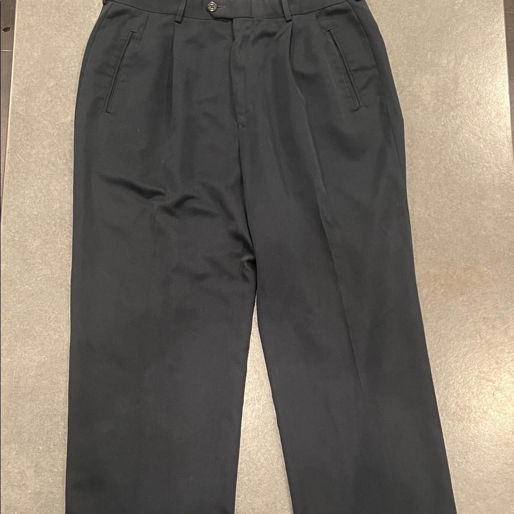 Haggar Men's Black Chinos
